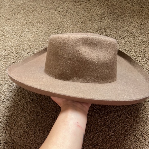 Hat - Picture 2 of 2